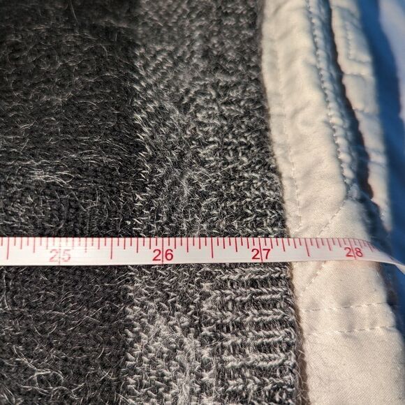 𝅺BANANA REPUBLIC Buffalo Check Black & White Wool Sweater/Cape Cardigan S… - Picture 10 of 12